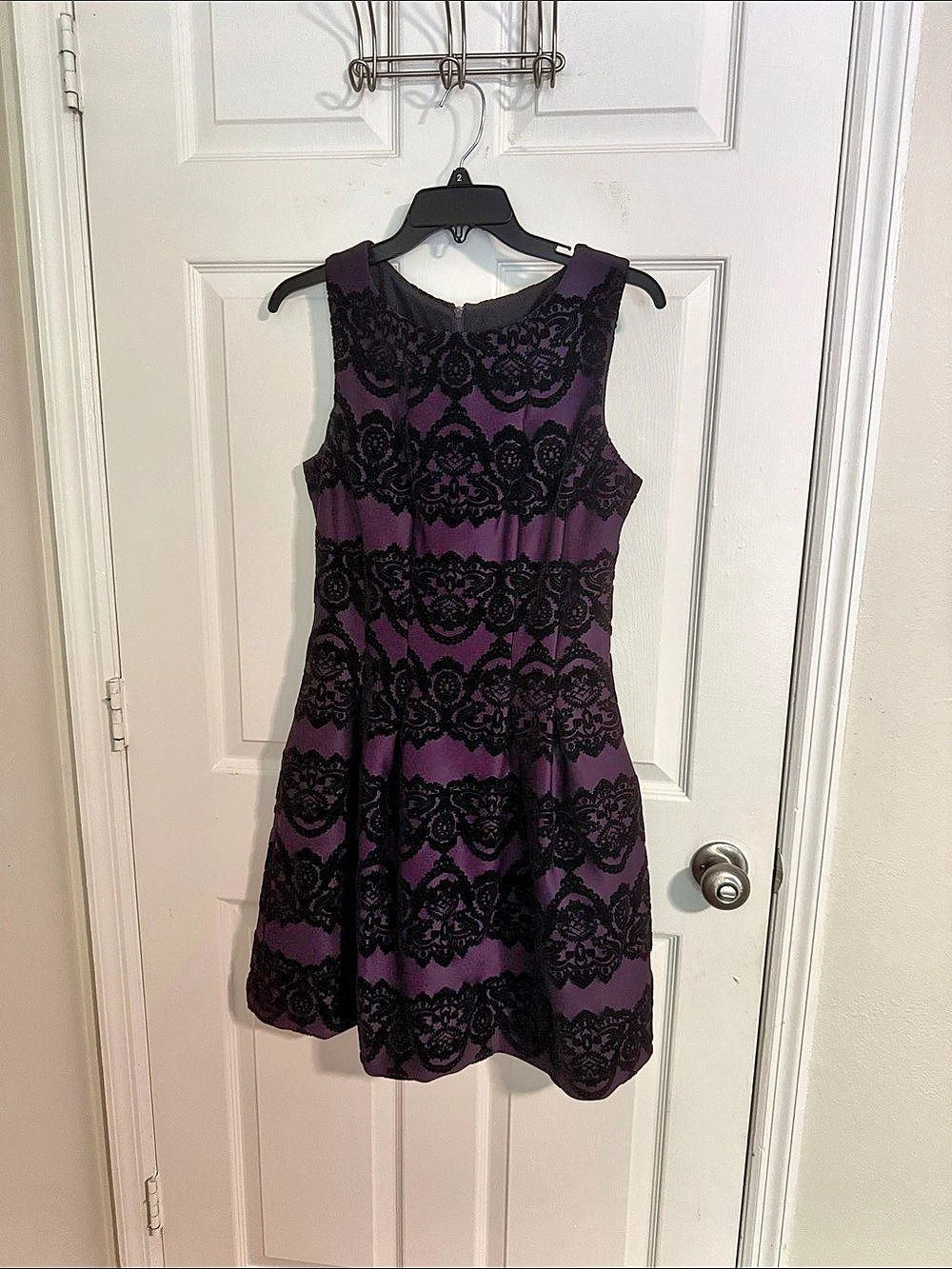 Gabby Skye Purple & Black Floral Lace velvet Mini Dress Size 10 Like New